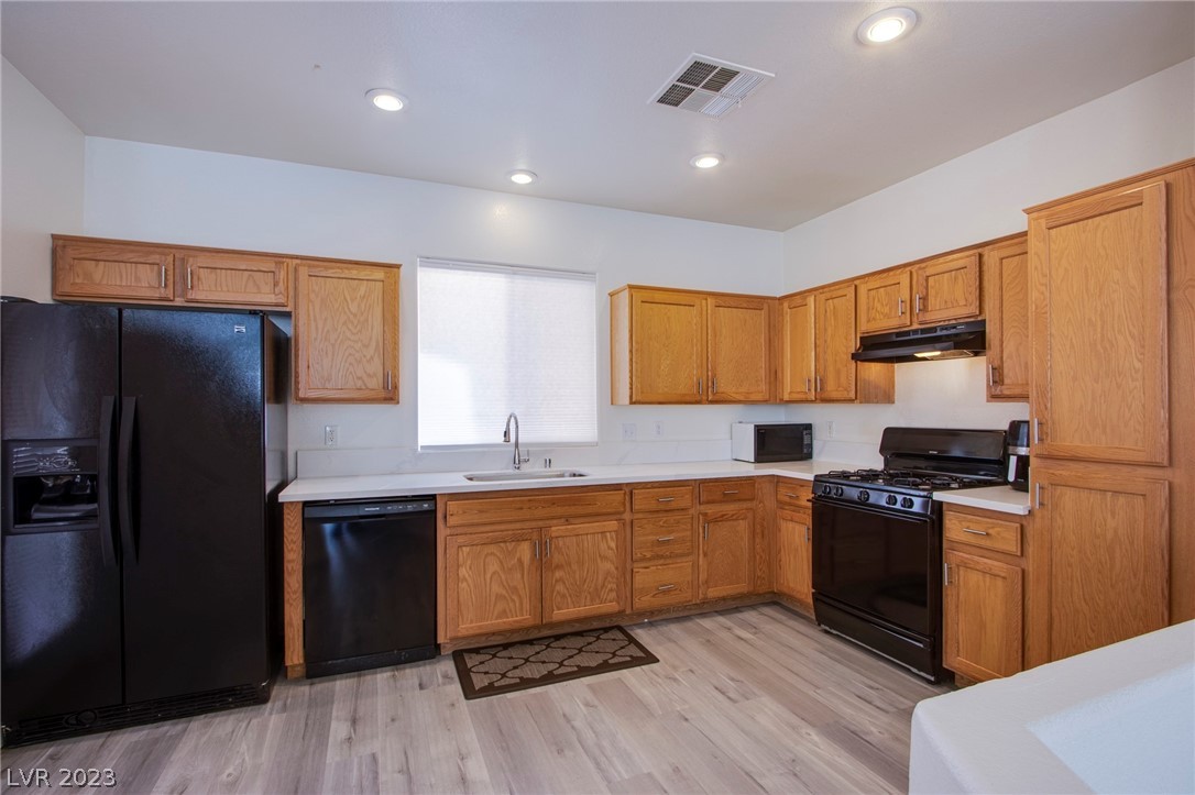 9382 Roping Cowboy Avenue Las Vegas, NV 89178 - Photo 11 of 32 Gallery Image 11