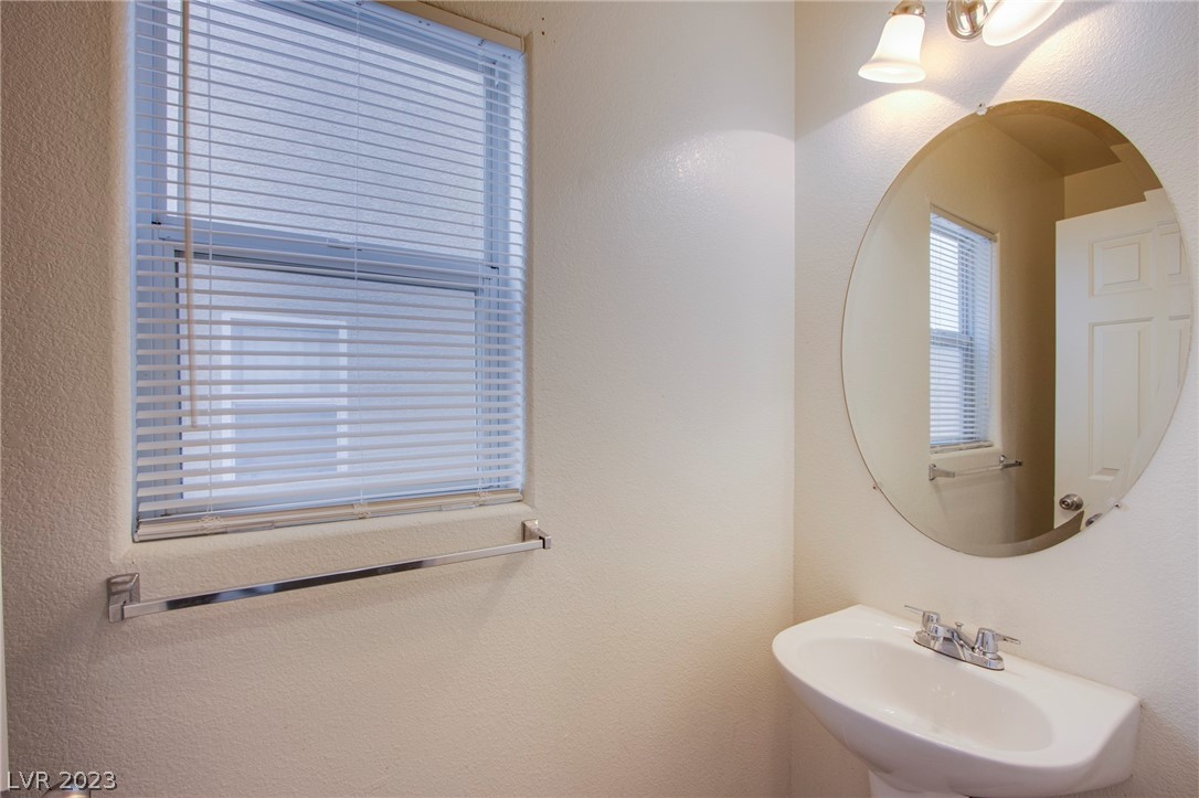 9382 Roping Cowboy Avenue Las Vegas, NV 89178 - Photo 26 of 32 Gallery Image 26