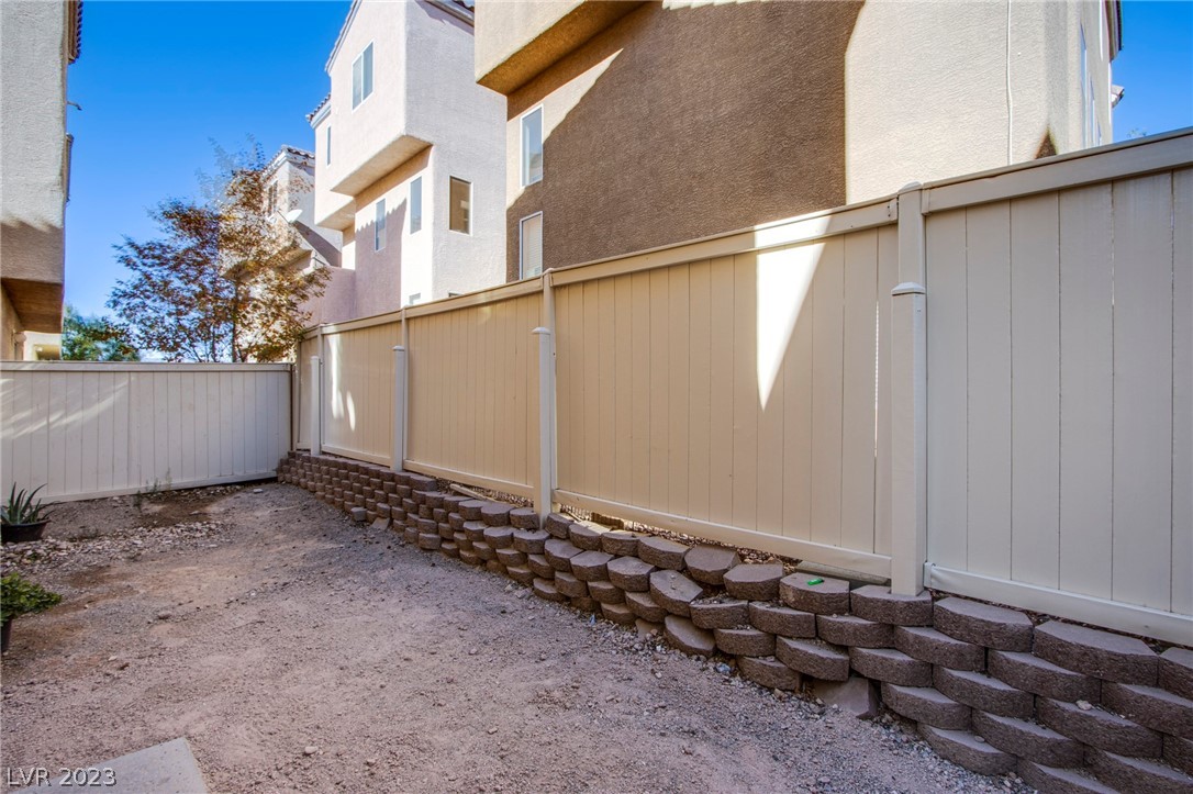 9382 Roping Cowboy Avenue Las Vegas, NV 89178 - Photo 27 of 32 Gallery Image 27
