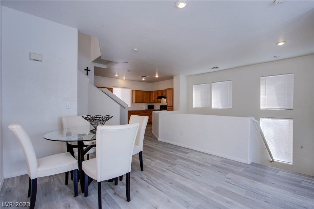 9382 Roping Cowboy Avenue Las Vegas, NV 89178 - Photo 5 of 32 Gallery Image 5