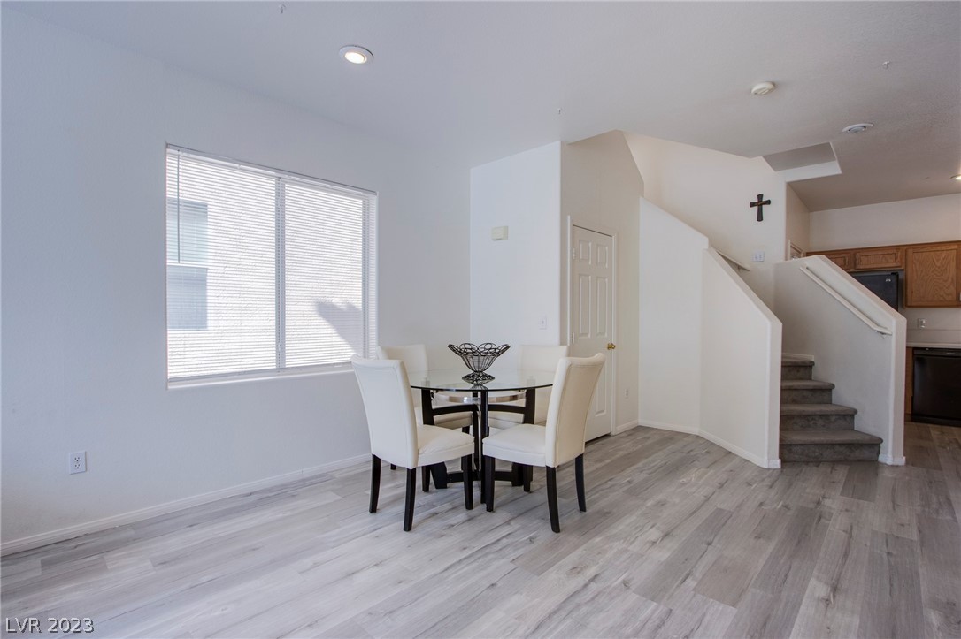 9382 Roping Cowboy Avenue Las Vegas, NV 89178 - Photo 6 of 32 Gallery Image 6