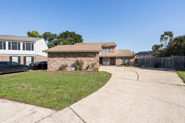 $215,000 | 11354 White Gate Lane, Houston, TX 77067