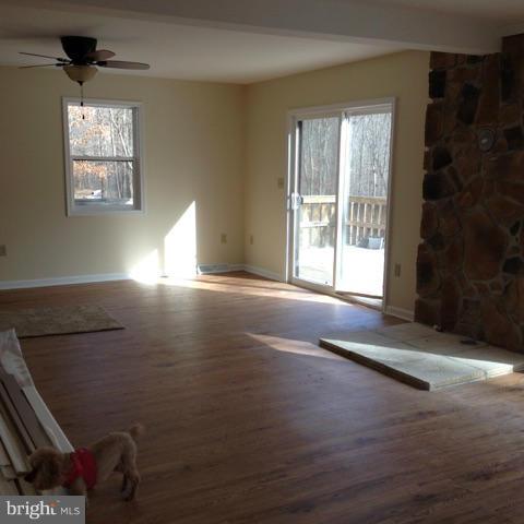 930 Whiskey Still Road Berkeley Springs, WV 25411 - Photo 11 of 20 Interior (General)