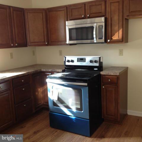 930 Whiskey Still Road Berkeley Springs, WV 25411 - Photo 10 of 20 Kitchen