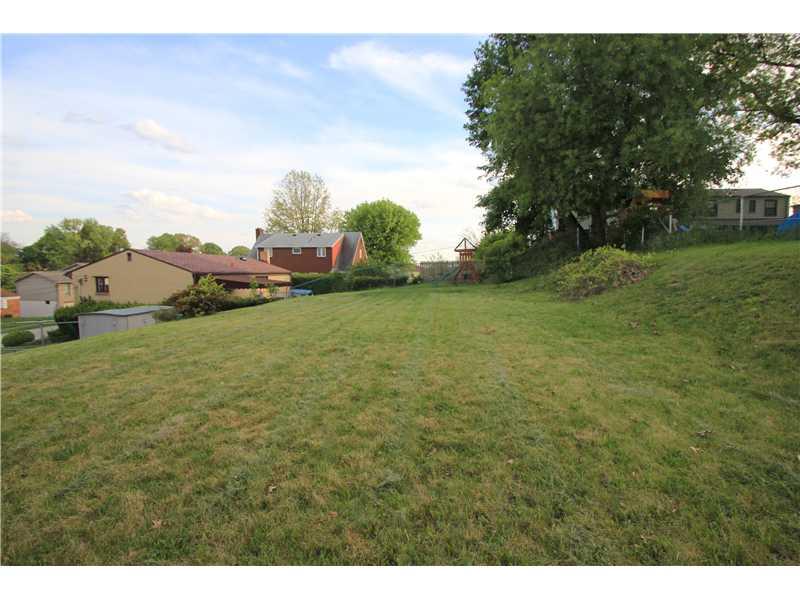 3428 Willett Road Baldwin, PA 15227 - Photo 17 of 17 Yard/Garden. Nice view of the rear yard - plenty of space for the kids to play as you watch from the kitchen window.