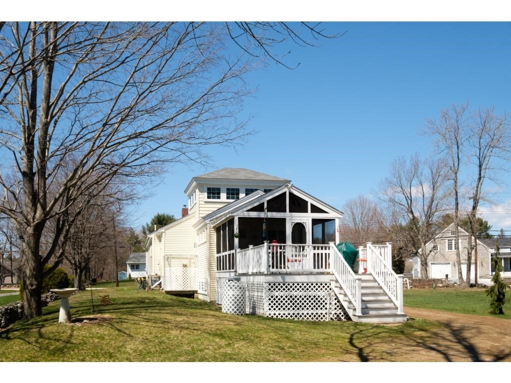 394 Wallis Road Rye, NH 03870 - Photo 2 of 26