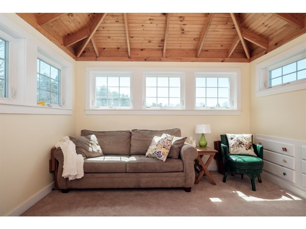 394 Wallis Road Rye, NH 03870 - Photo 11 of 26