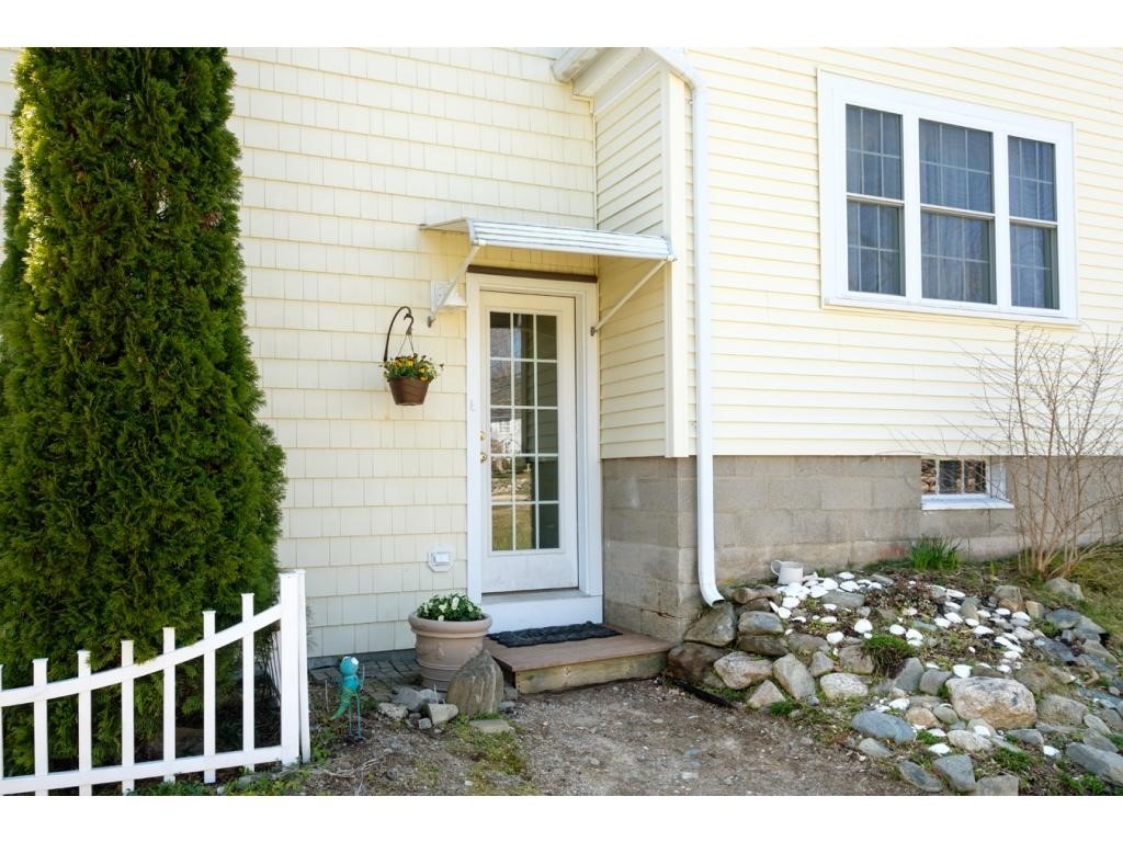 394 Wallis Road Rye, NH 03870 - Photo 18 of 26