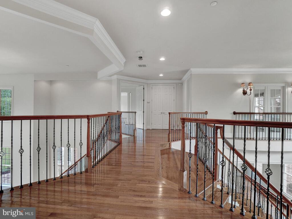 10605 Rivers Bend Court Potomac, MD 20854 - Photo 17 of 95