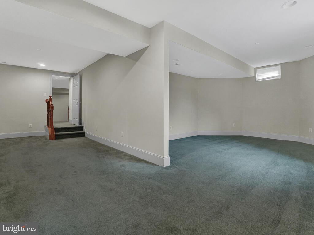 10605 Rivers Bend Court Potomac, MD 20854 - Photo 30 of 95