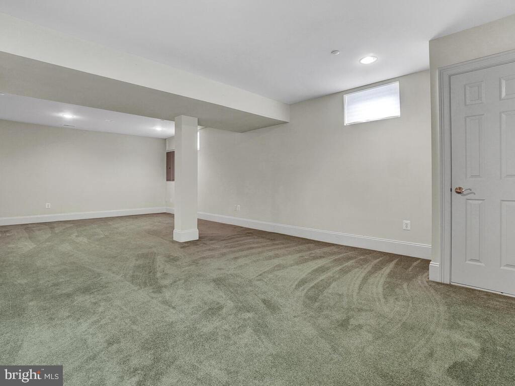 10605 Rivers Bend Court Potomac, MD 20854 - Photo 38 of 95