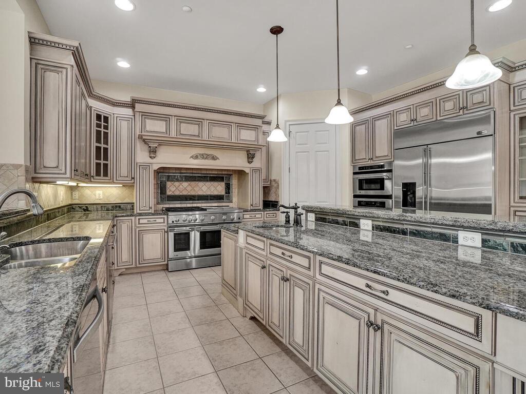 10605 Rivers Bend Court Potomac, MD 20854 - Photo 42 of 95