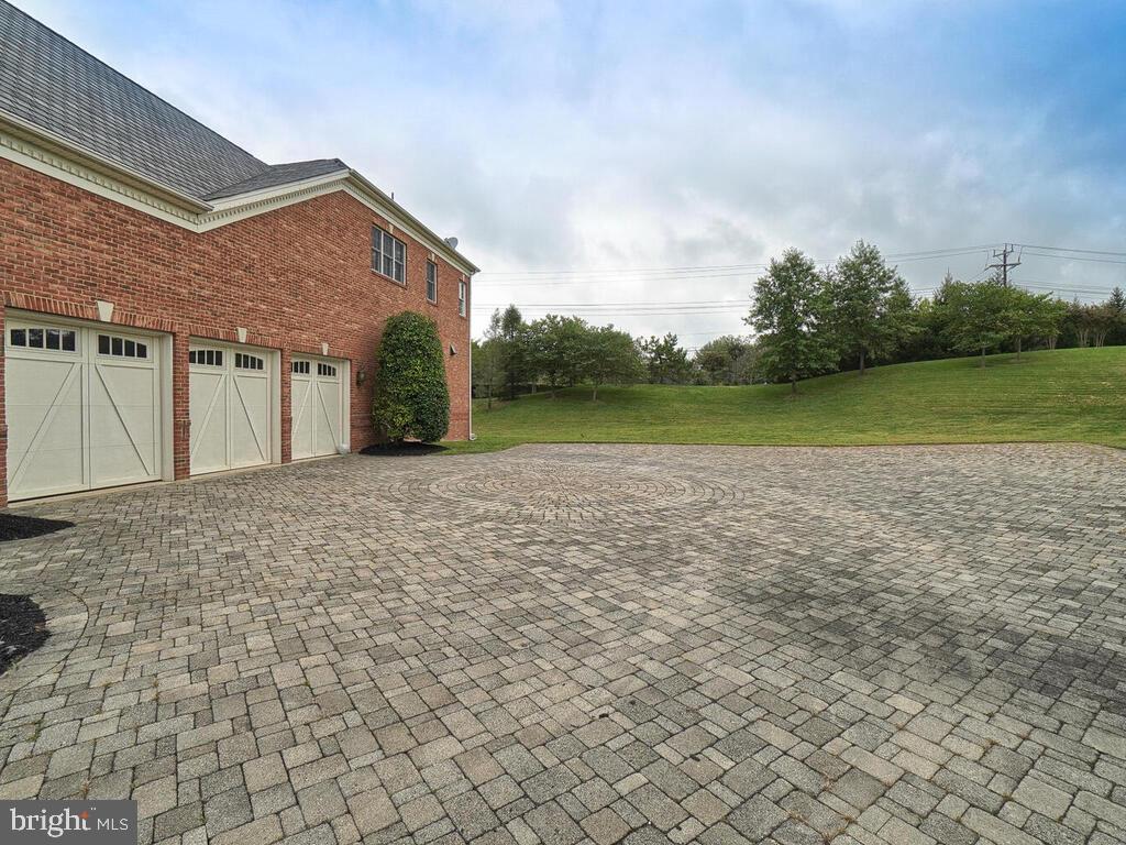 10605 Rivers Bend Court Potomac, MD 20854 - Photo 73 of 95