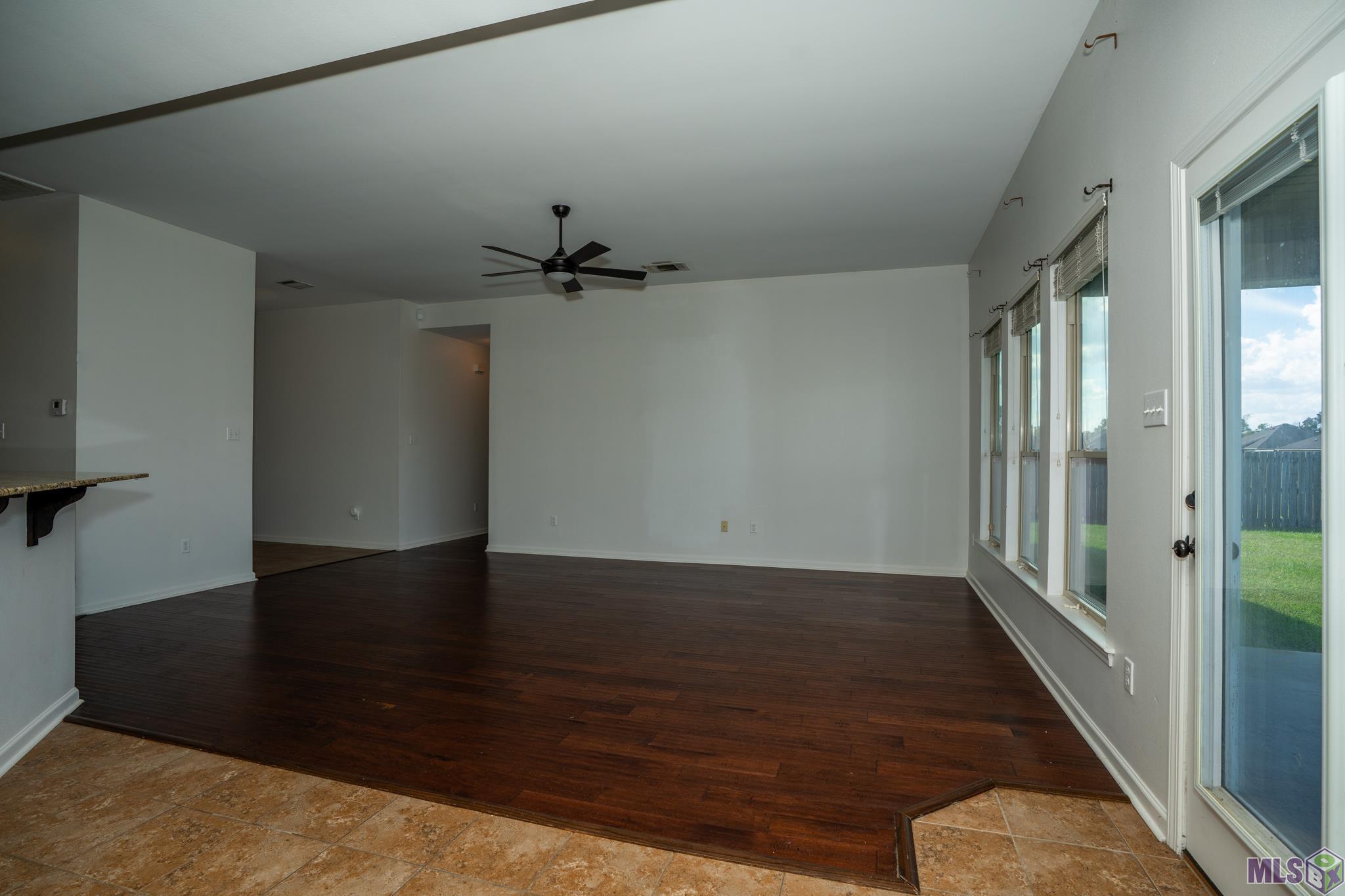 42308 Devall Road Prairieville, LA 70769 - Photo 6 of 48 Gallery Image 6