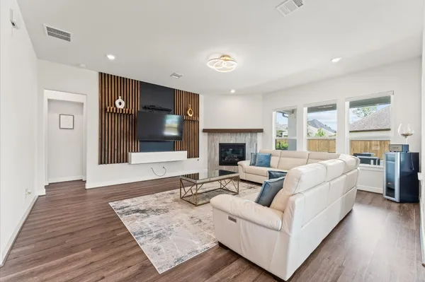 $5,900 | 21 Cassena Grove Place, Tomball, TX 77375