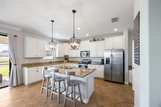 $525,000 | 19421 Paddock View Drive, Tampa, FL 33647