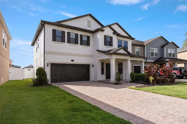 $525,000 | 19421 Paddock View Drive, Tampa, FL 33647