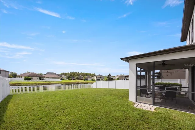 $525,000 | 19421 Paddock View Drive, Tampa, FL 33647