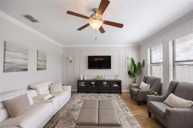 $525,000 | 19421 Paddock View Drive, Tampa, FL 33647