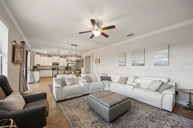 $525,000 | 19421 Paddock View Drive, Tampa, FL 33647