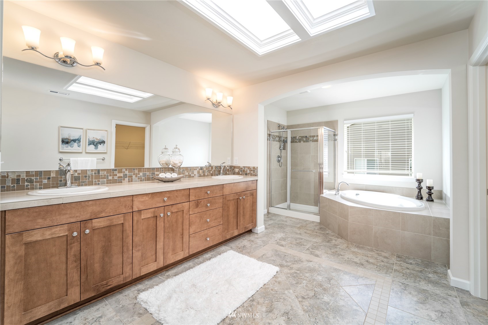13738 173rd Place Southeast Renton, WA 98059 - Photo 14 of 25 Gallery Image 14
