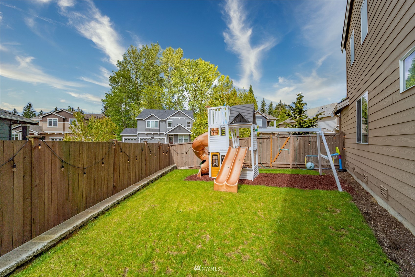 13738 173rd Place Southeast Renton, WA 98059 - Photo 9 of 25 Gallery Image 9