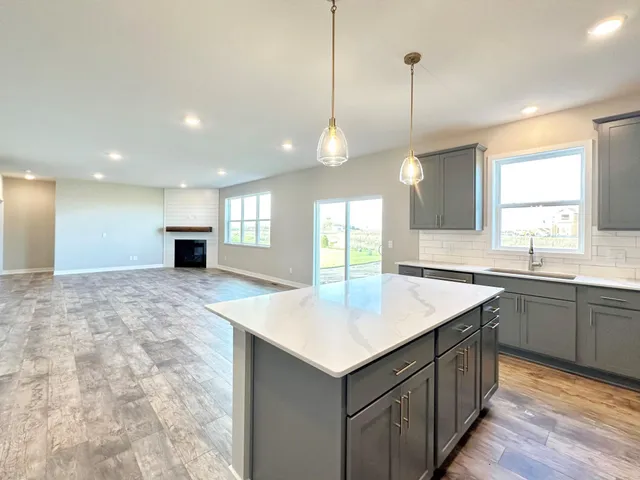 $599,990 | 726 Winterberry Lane, Waconia, MN 55387