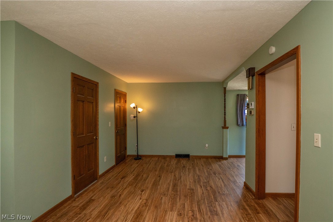 215 8th Street Southwest Massillon, OH 44647 - Photo 9 of 32