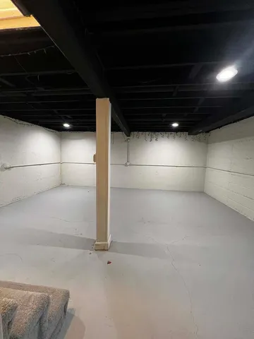 $2,950 | 7333 Winthrop Way, Unit 10, Downers Grove, IL 60516