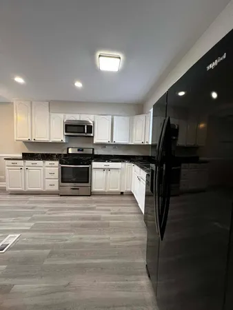 $2,900 | 7333 Winthrop Way, Unit 10, Downers Grove, IL 60516