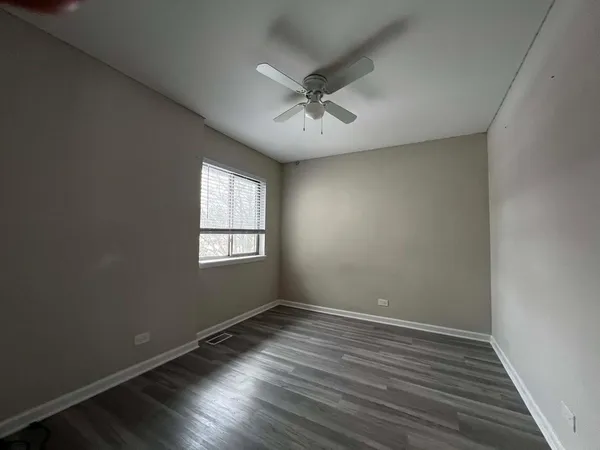$2,900 | 7333 Winthrop Way, Unit 10, Downers Grove, IL 60516