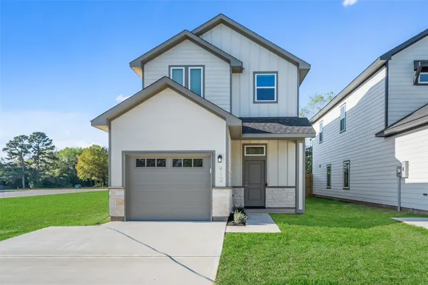 $219,500 | 412 West Marlin Street, Willis, TX 77378