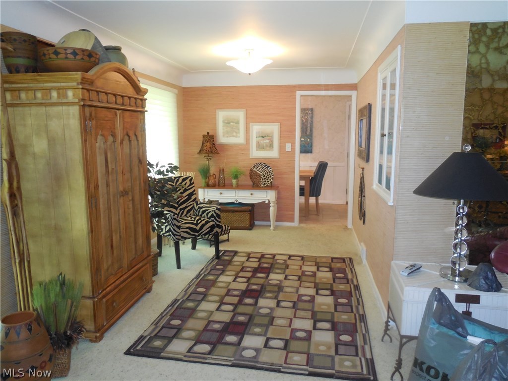 1271 Roland Road Lyndhurst, OH 44124 - Photo 8 of 27 Formal Dining Room with wall to wall carpeting. Perfect for entertaining.