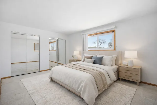 $479,999 | 9013 Oriole Avenue, Morton Grove, IL 60053