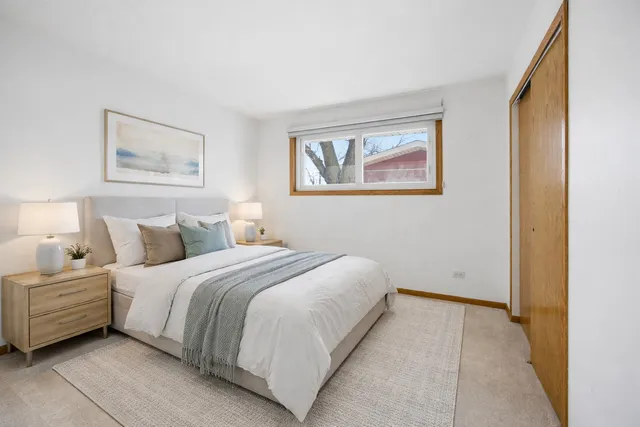 $479,999 | 9013 Oriole Avenue, Morton Grove, IL 60053