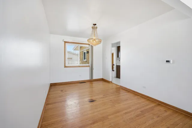 $479,999 | 9013 Oriole Avenue, Morton Grove, IL 60053