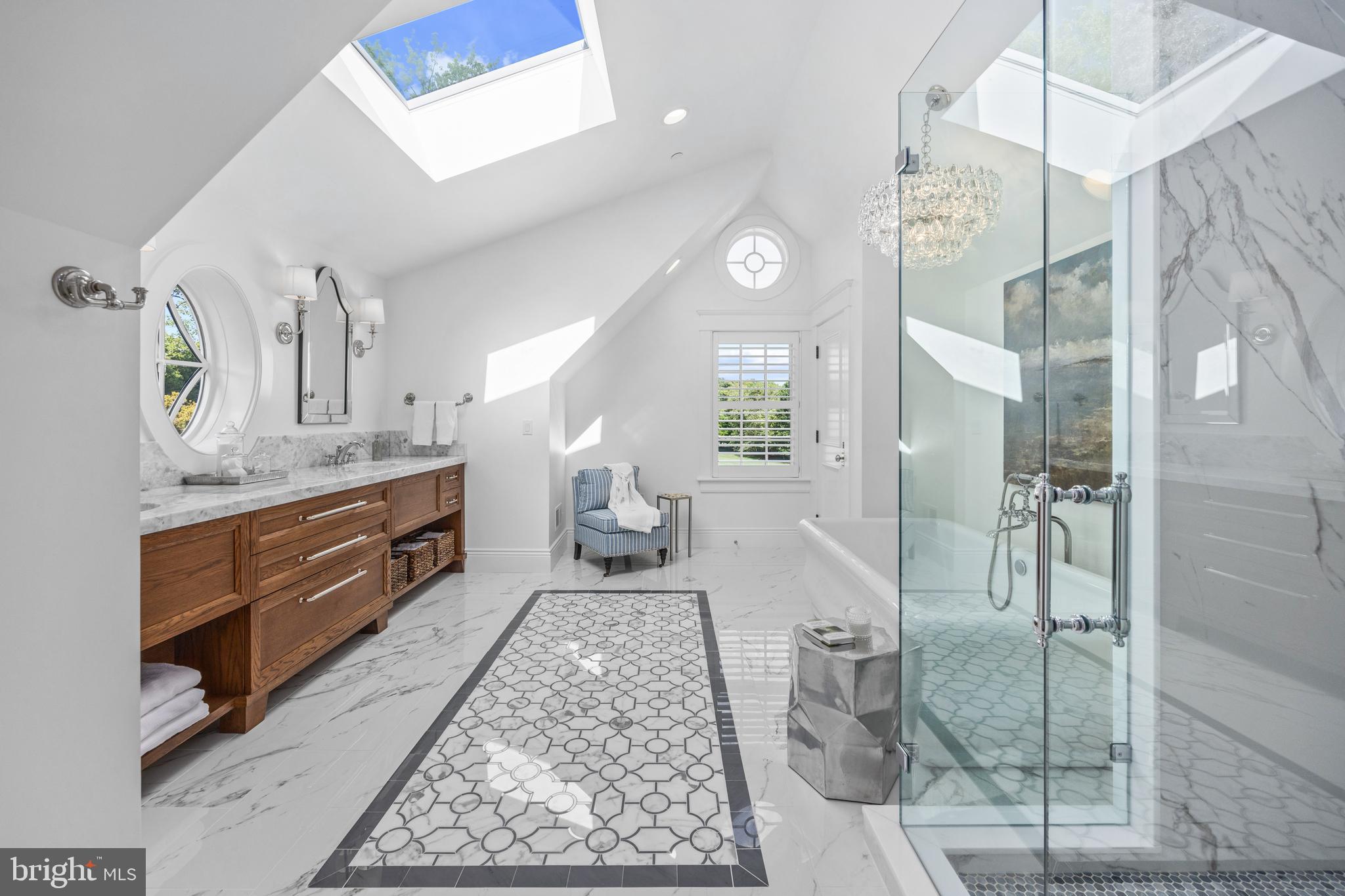 3200 Arundel On The Bay Road Annapolis, MD 21403 - Photo 79 of 110 Ensuite bath w/soaking tub, shower, water closet
