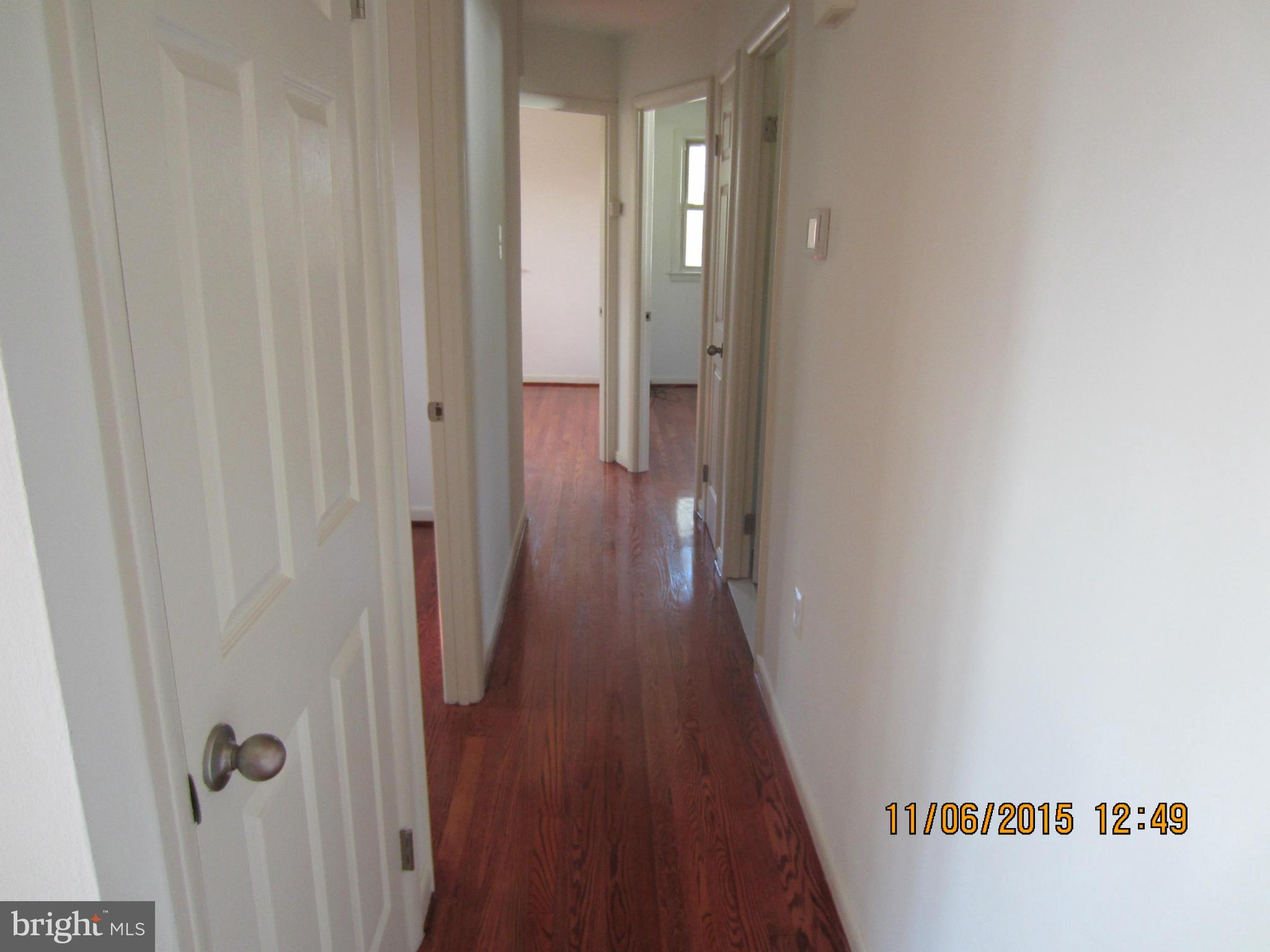 3818 Swann Road Suitland, MD 20746 - Photo 11 of 29 Interior (General)