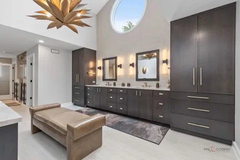 $2,149,000 | 790 West Deerpath Road, Lake Forest, IL 60045