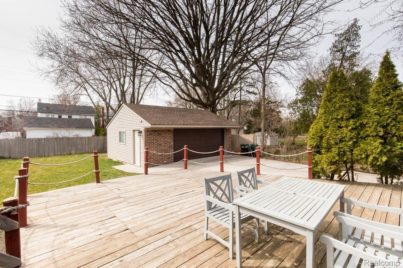 837 Fisher Road Grosse Pointe, MI 48230 - Photo 26 of 27 9.jpg