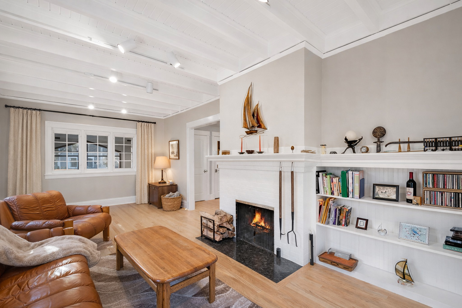2509 Pioneer Road Evanston, IL 60201 - Photo 5 of 30 Gallery Image 5