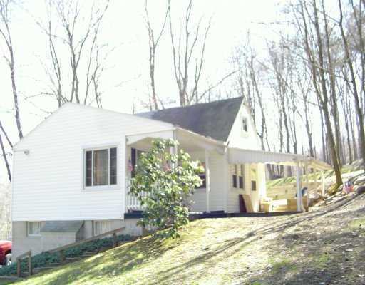 74 Simon Road, Unit Q Cheswick, PA 15024 - Photo 1 of 5 Exterior Front.