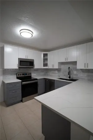 $2,700 | 6801 Southwest 147th Avenue, Unit 2D, Miami, FL 33193