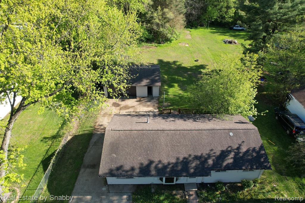 5105 Kelly Road Flint, MI 48504 - Photo 4 of 28
