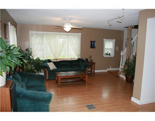 569 Drews Lake Road New Limerick, ME 04761 - Photo 10 of 21 Living Room.