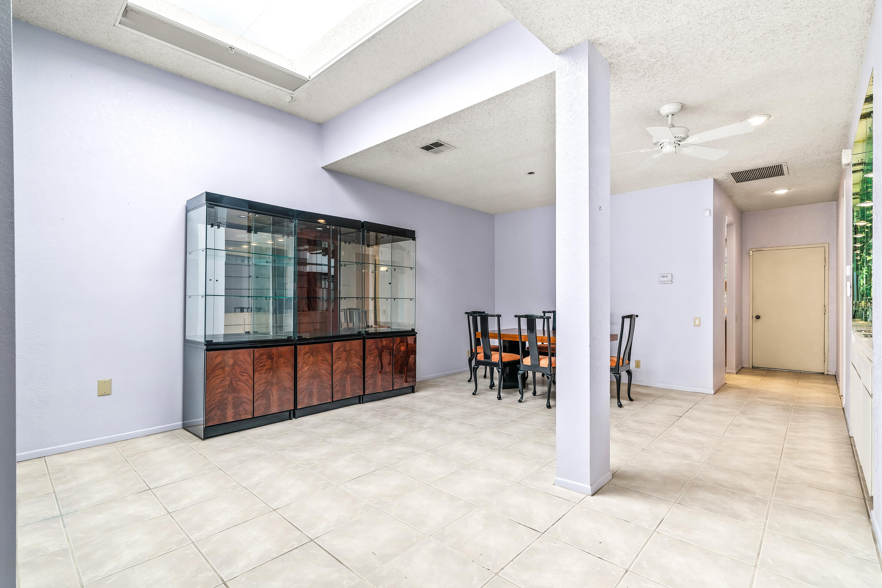 1384 East Andreas Road Palm Springs, CA 92262 - Photo 12 of 46 a view of an empty room