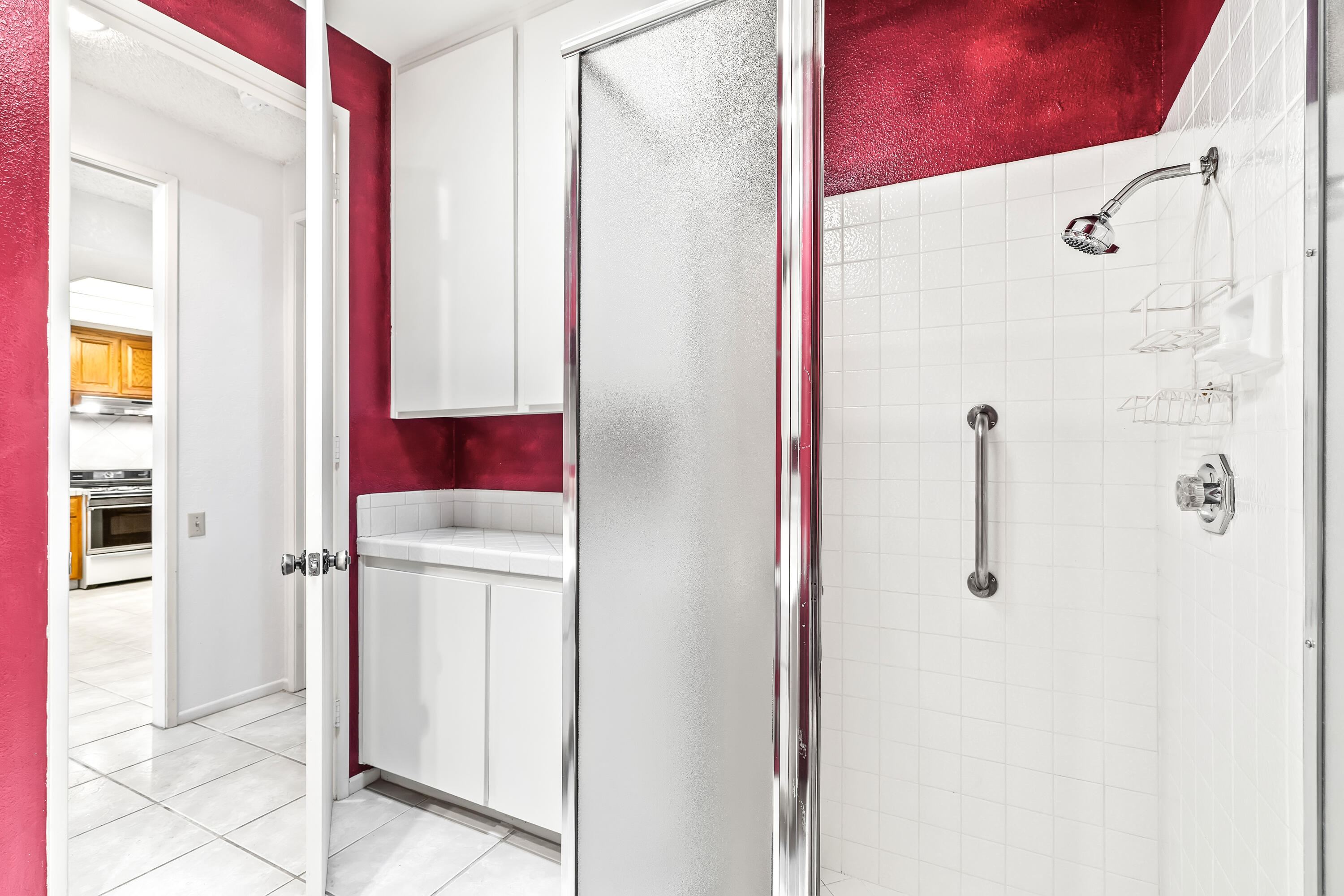 1384 East Andreas Road Palm Springs, CA 92262 - Photo 23 of 46 a bathroom with a shower