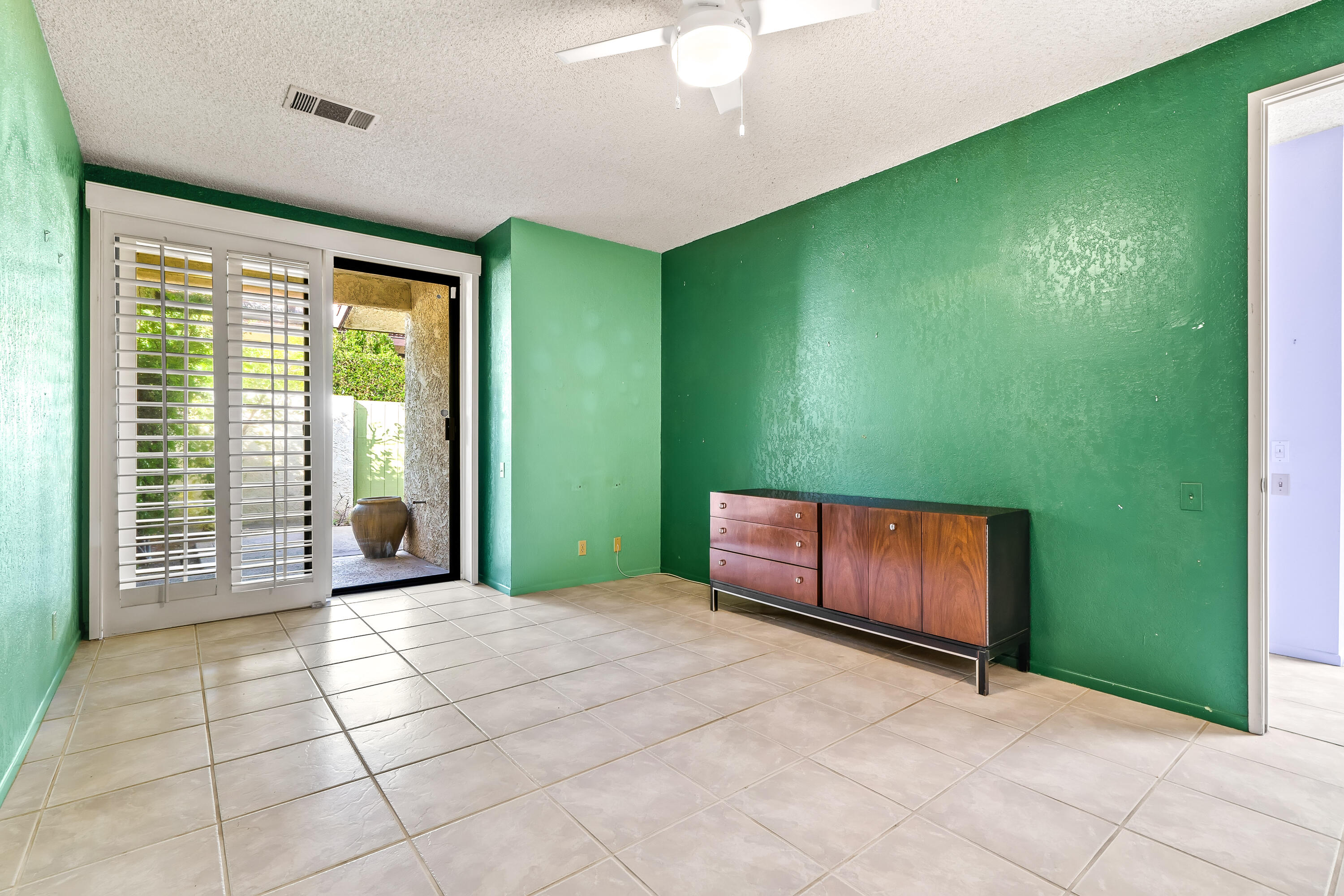 1384 East Andreas Road Palm Springs, CA 92262 - Photo 27 of 46 a view of a backyard of a house