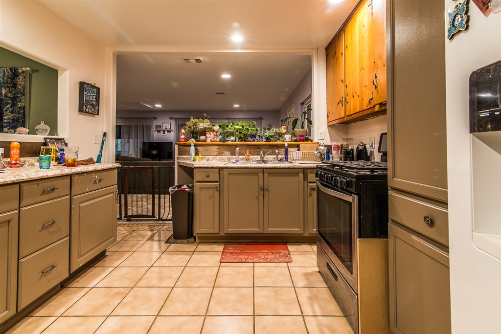 900 Adele Street El Cajon, CA 92021 - Photo 5 of 12