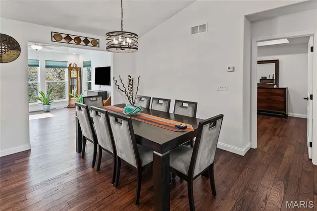 $415,000 | 25714 Walnut Creek Drive, Dow, IL 62022